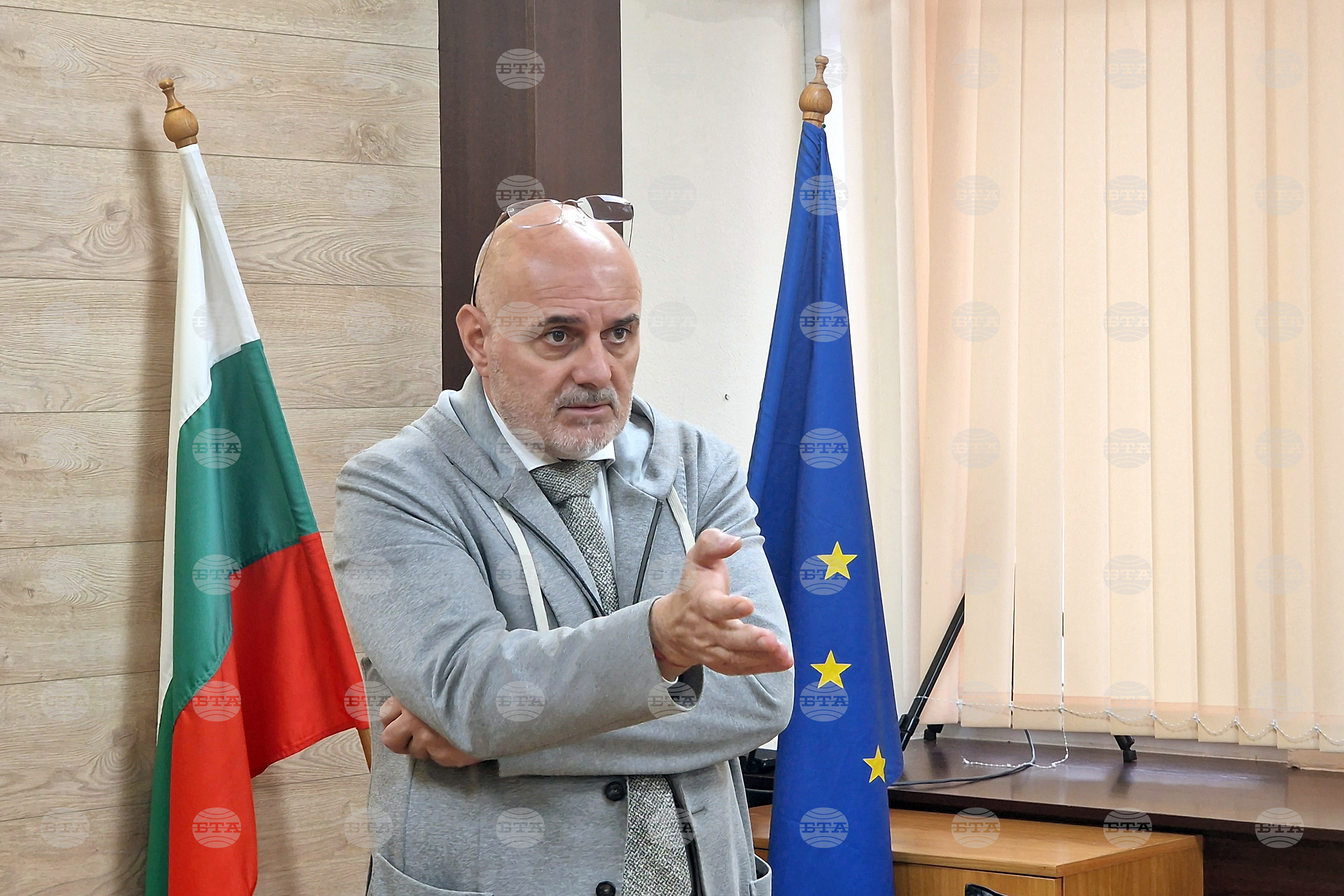 ЦИК търси решения на проблемите от предишни избори, за да гарантира честното отчитане на вота, каза Цветан Енчев в Разград