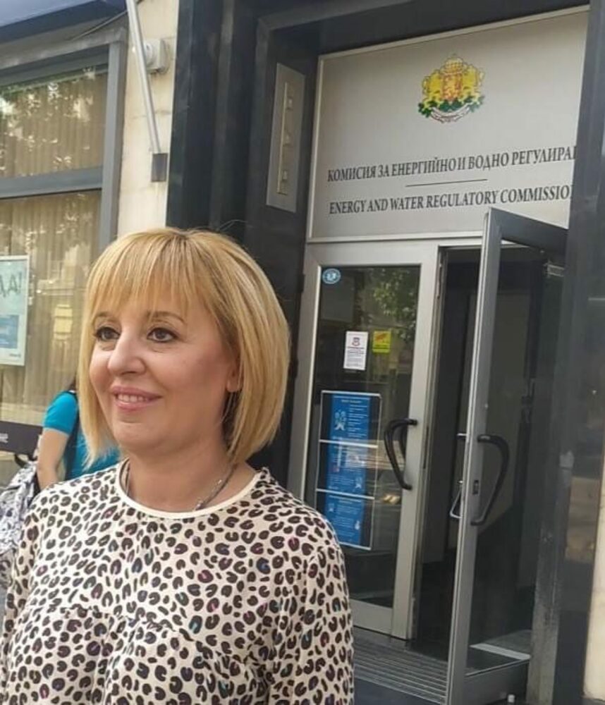 Мая Манолова: Депутатите да запазят 9% ДДС за парното и природния газ