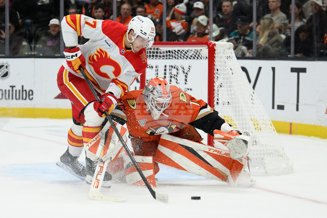 Flames Ducks Hockeyo