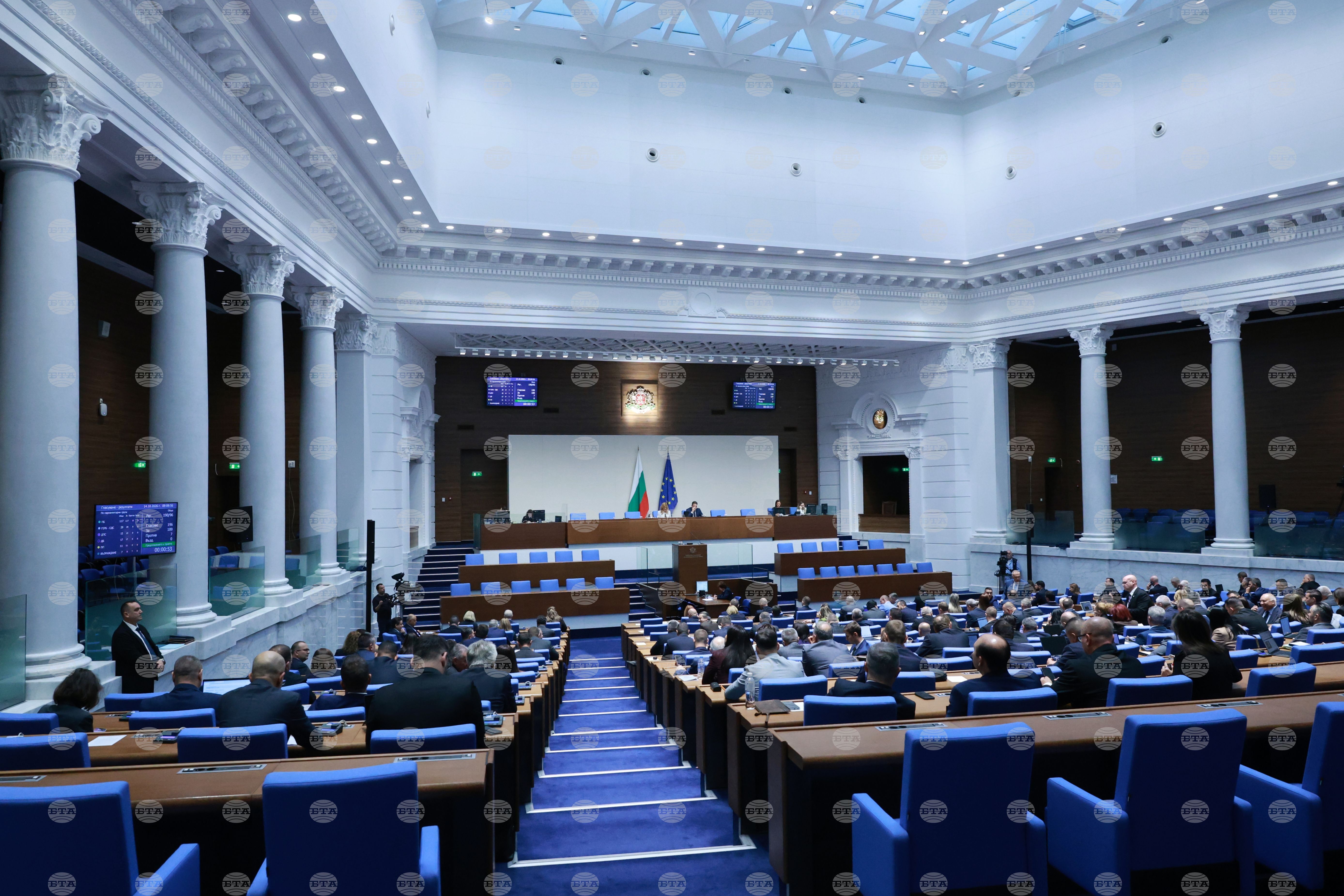 В парламента започна изслушване на премиера и министри заради атаките в Черно море, отхвърлени бяха предложения на опозицията за изслушване по други теми