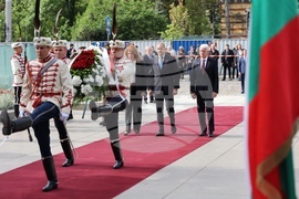 Румен Радев - Ден на Европа - паметник на Незнайния войн