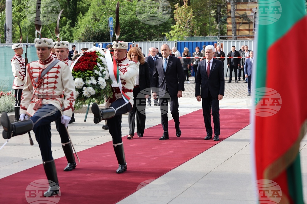 Румен Радев - Ден на Европа - паметник на Незнайния войн