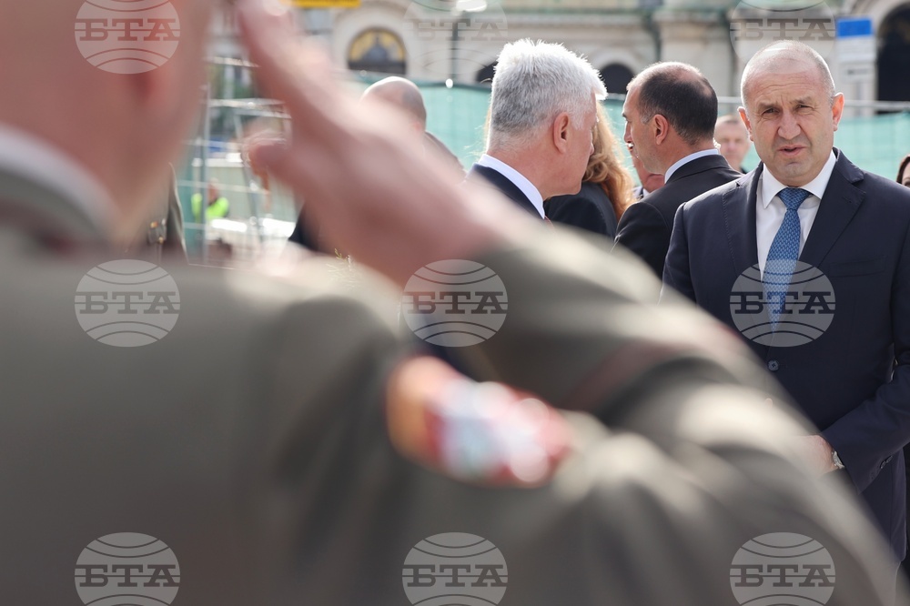 Румен Радев - Ден на Европа - паметник на Незнайния войн