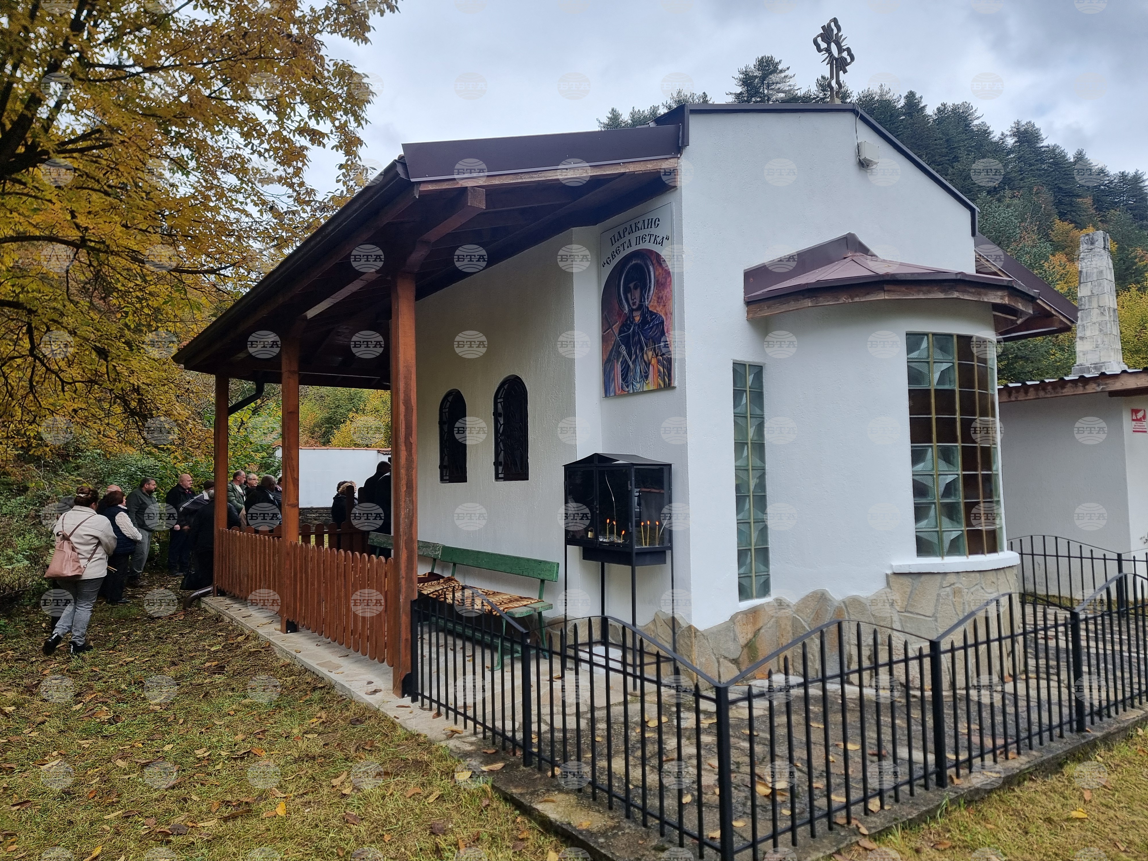 С водосвет бе отбелязан храмовият празник на параклиса „Св. Петка“ в Смолян