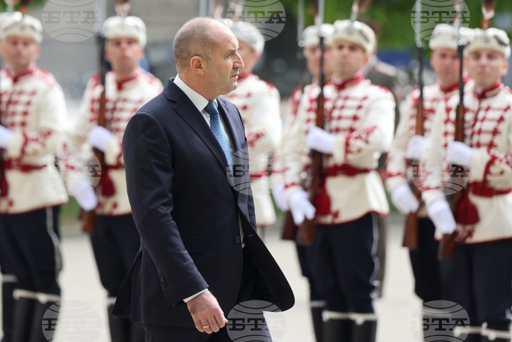Ден на Европа - церемонията по издигането на знамето на Европейския съюз