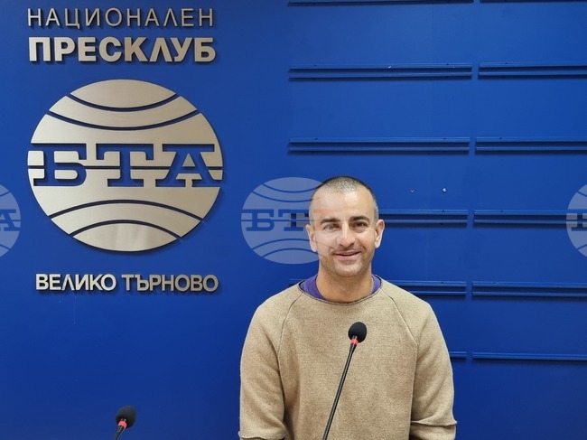 Фестивалът „48 часа Варуша юг“ обединява хората във Велико Търново, каза създателят му Галин Попов