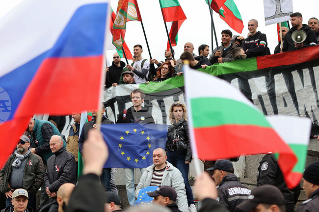 Паметник на съветската армия - инициатива “Искаме български паметник” - шествие “Безсмъртен полк” - събития