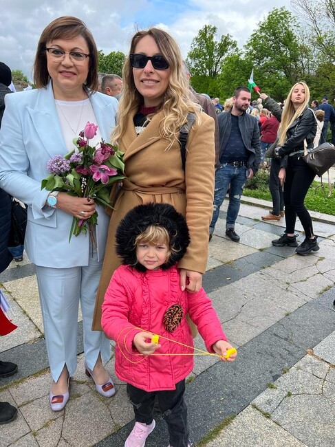 Нинова: Никога повече фашизъм. Искаме мир