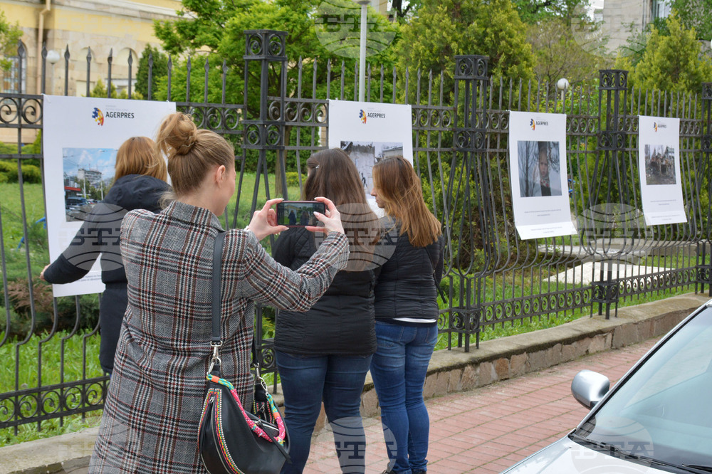 Русе - изложба - Аджерпрес - "Една година война в Украйна"