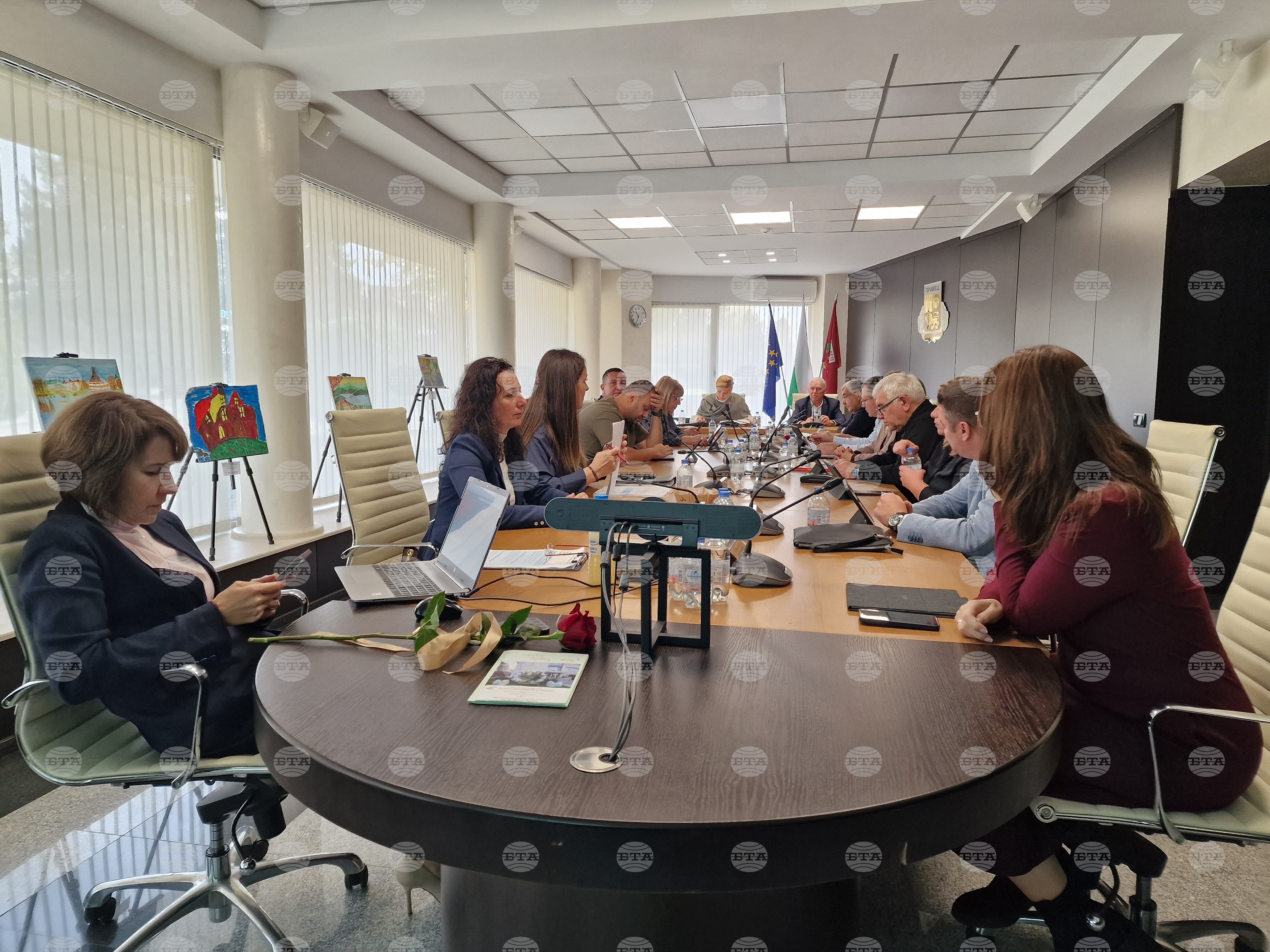 Общинският съвет реши кметът на община Правец Румен Гунински да бъде представител на Общото събрание на Асоциацията по ВиК