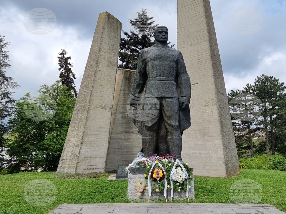 Добрич изрази своята признателност към загиналите във Втората световна война