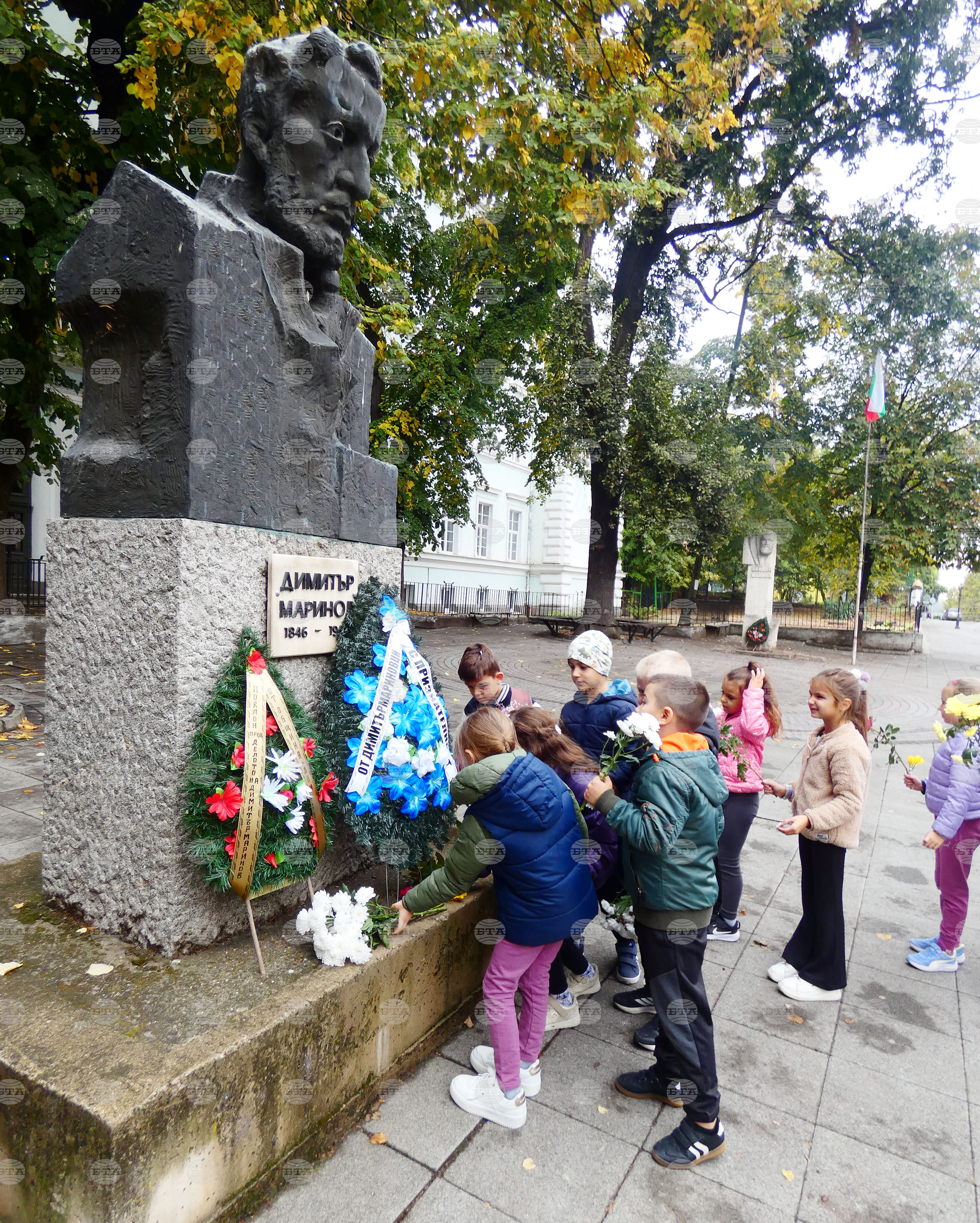 В Лом почетоха 180-ата годишнина от рождението на основателя на българската етнография Димитър Маринов