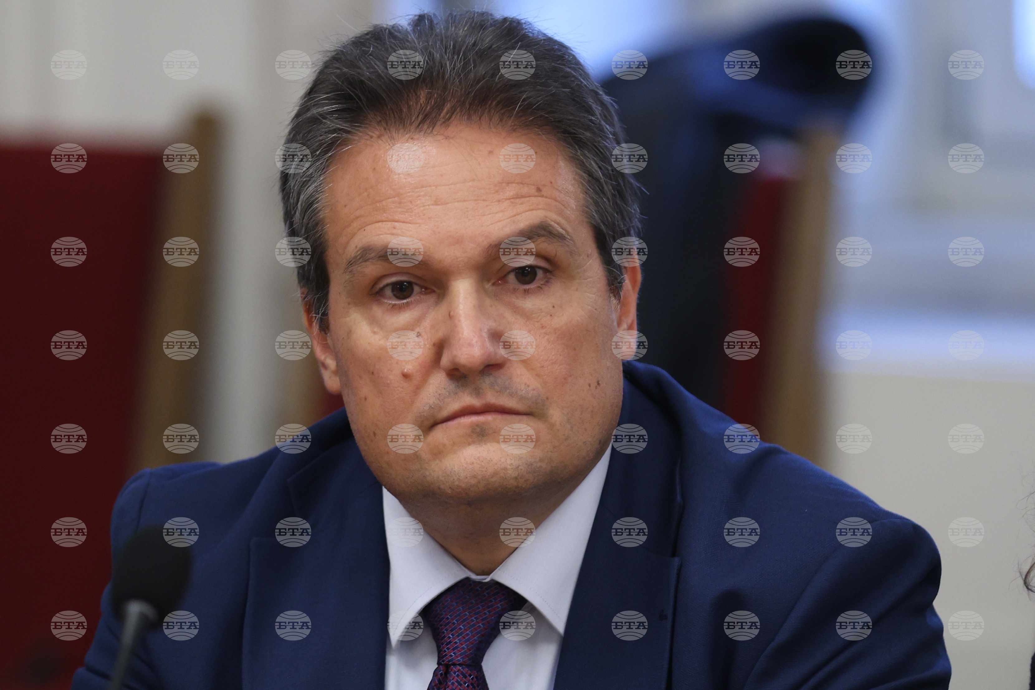Читалищата се нуждаят от достойно базово финансиране, каза Юрий Вълковски