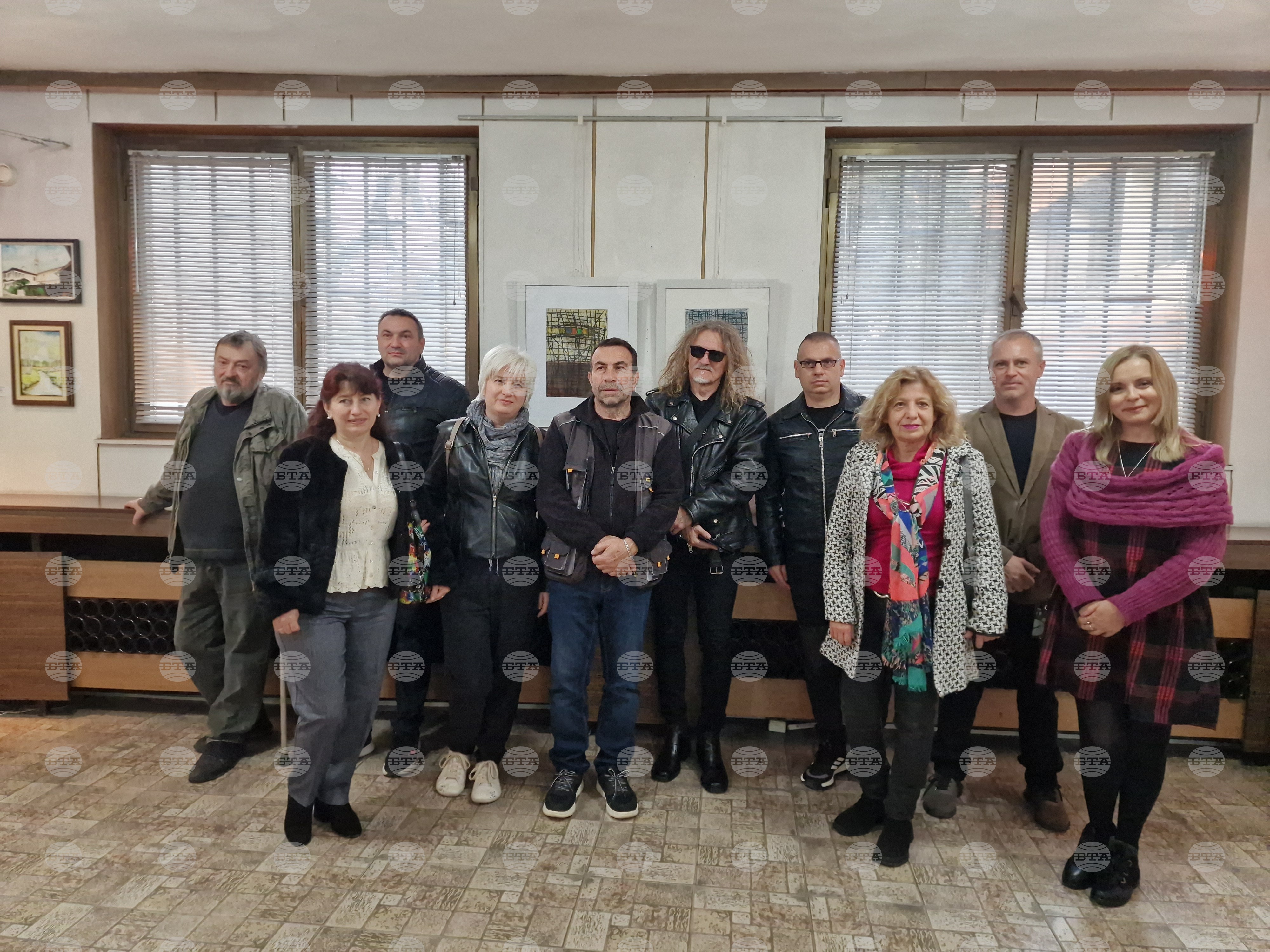 Художници от Търговище показват 40 картини в нова изложба