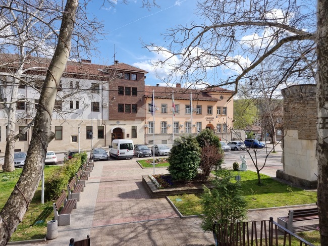 В Дряново задържаха мъж, нарушил заповед за защита от домашно насилие