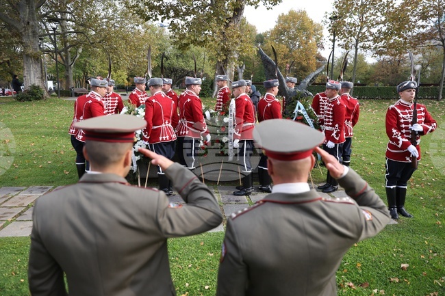 Bulgaria Marks Aviation and Air Force Day, Commander Says Airspace Defence Missions Continue
