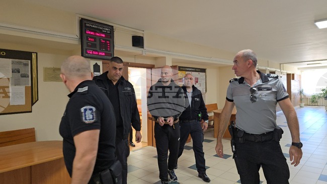 Окръжният съд в Ловеч назначи комплексна психолого-психиатрична експертиза на задържан за смъртта на трима души в Угърчин през юни