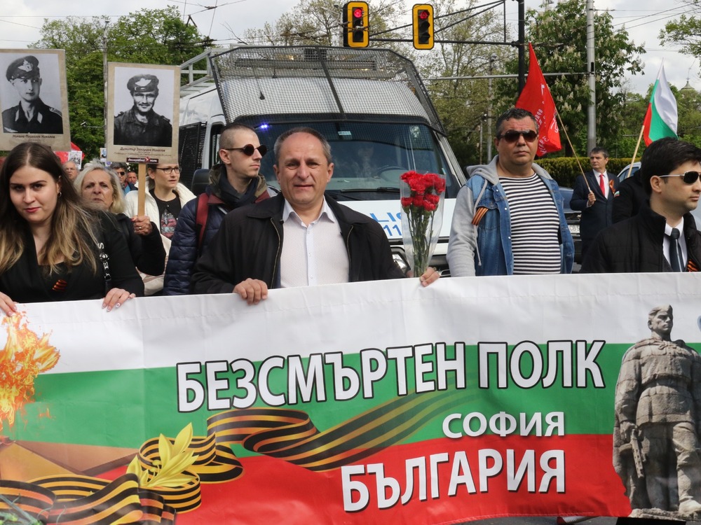 Борислав Гуцанов, БСП: Над 50 милиона са дали живота си, за да живеем в мирна Европа;Да не забравяме и да не повтаряме