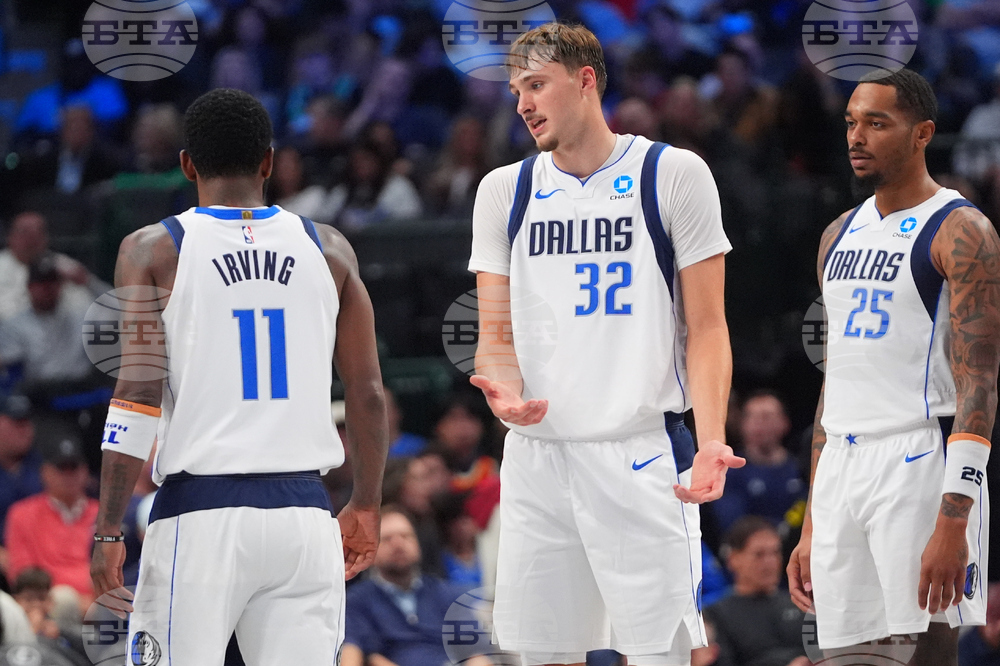 Hawks Mavericks Basketball