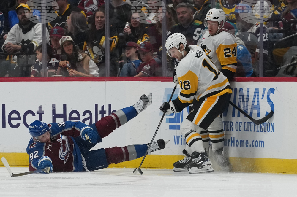 Penguins Avalanche Hockey