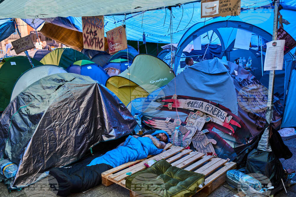 APTOPIX Spain Housing Protest