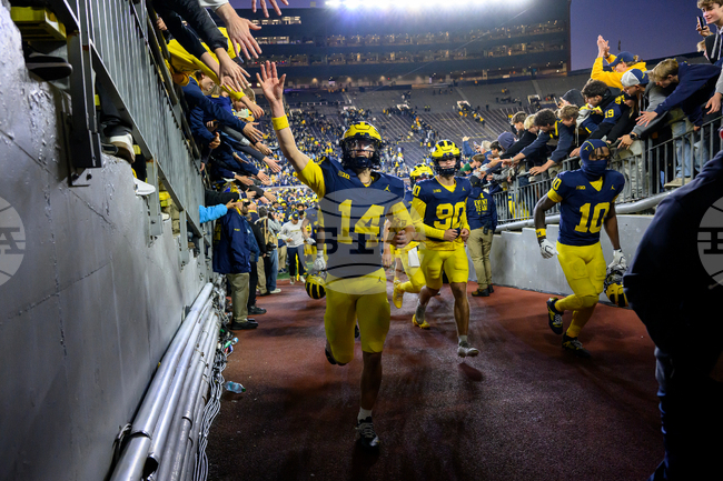 APTOPIX Penn St Michigan Football