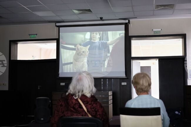 Бургас - Европейско кино в деня на Европа - „Котка в стената"