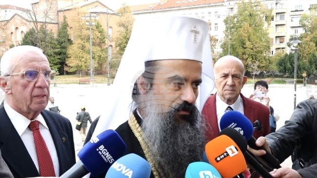 Почитта към светиите ни прави съпричастни на тяхната благодат и ни призовава към единство, каза патриарх Даниил пред журналисти