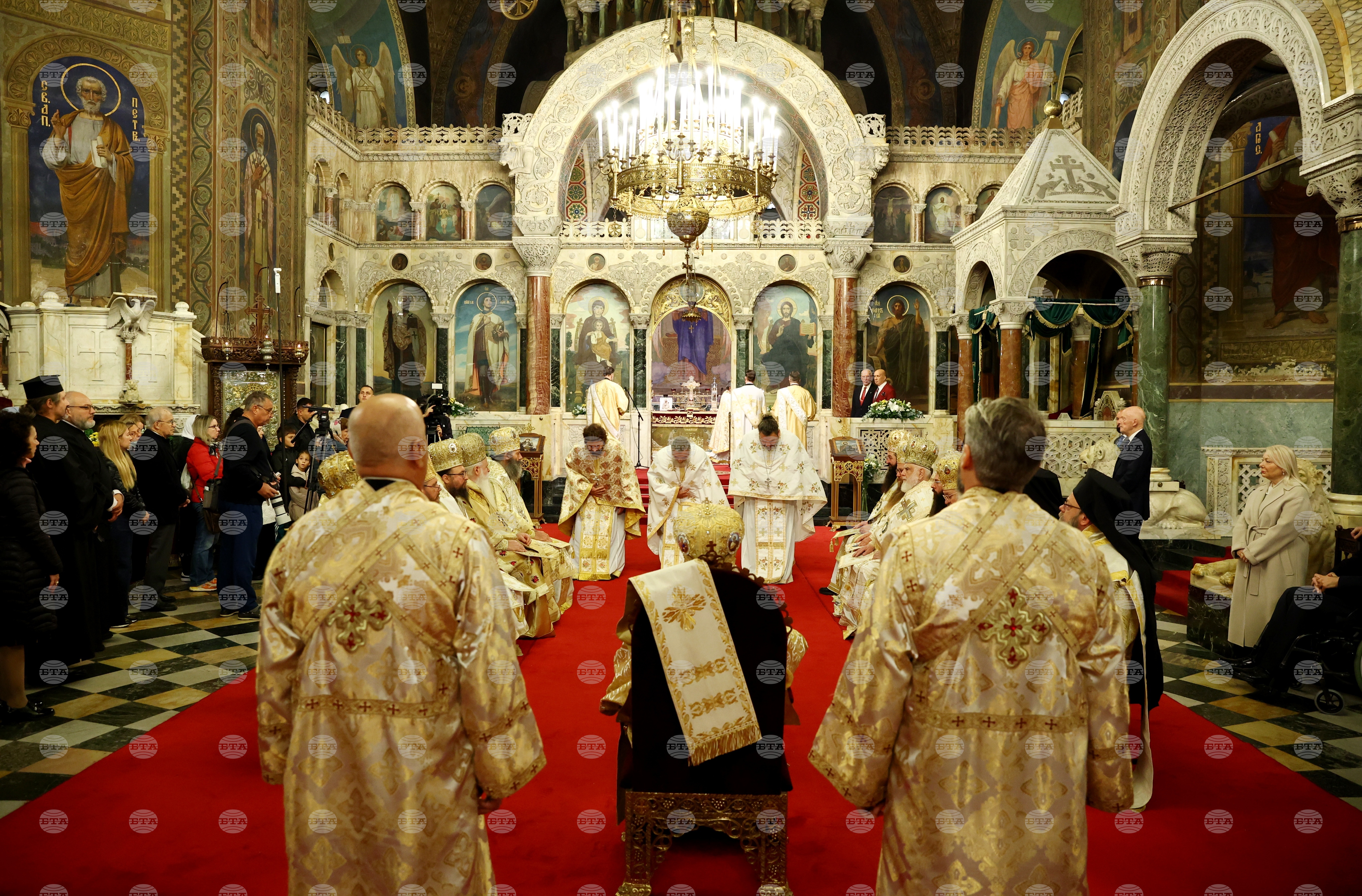 Българският патриарх Даниил и Вселенският патриарх Вартоломей взеха молитвено участие в тържествена архиерейска света литургия в София