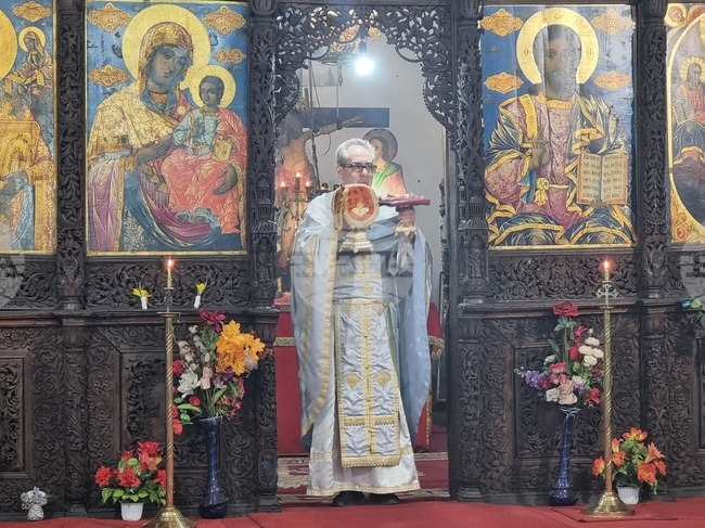 Скръбта ни не бива да бъде безутешна и да е израз на отчаяние, каза отец Христо от плевенския храм „Свети Николай“