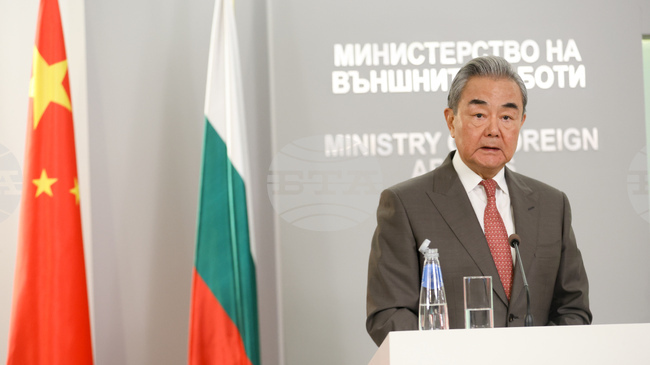 Chinese Foreign Minister Visits Bulgaria, Holds Talks with PM, President, Bulgarian Counterpart