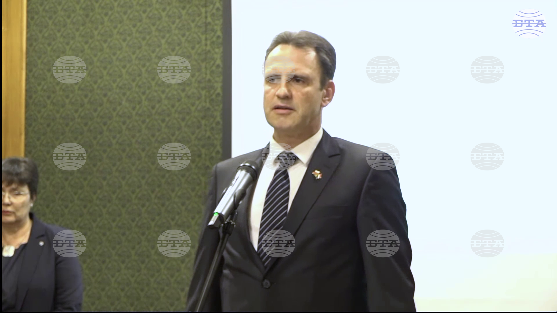 Поздравления за това, че имаме такава прекрасна българска дума като водачи, каза Иван Ангелов