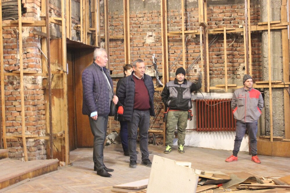 Зала „Катя Попова” ще бъде изцяло обновена и достъпна за хора с увреждания