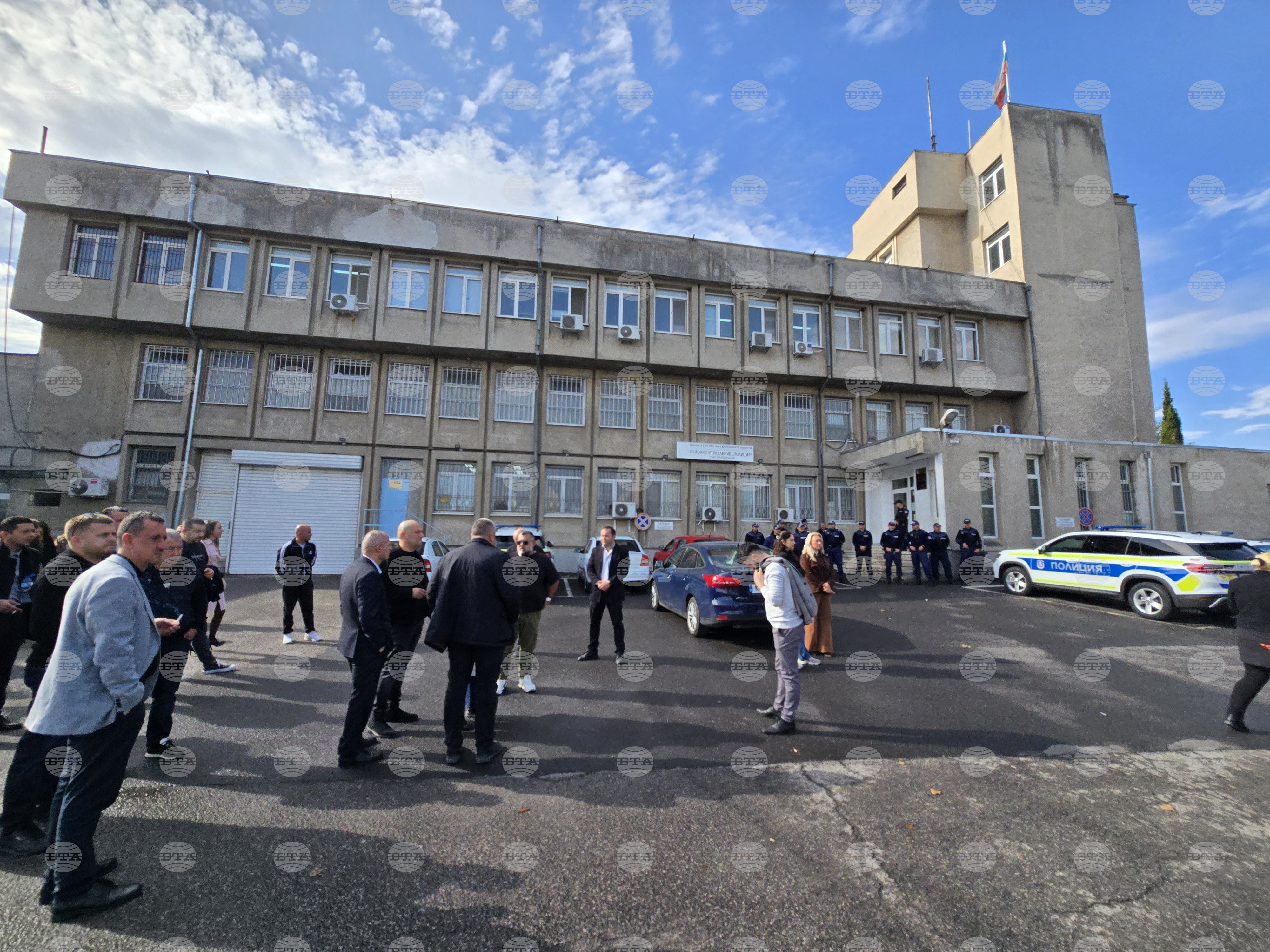 Снемане на обяснения по преписка след дълго неявяване е причината за отвеждането на кмета на Кърджали Ерол Мюмюн, съобщиха от полицията