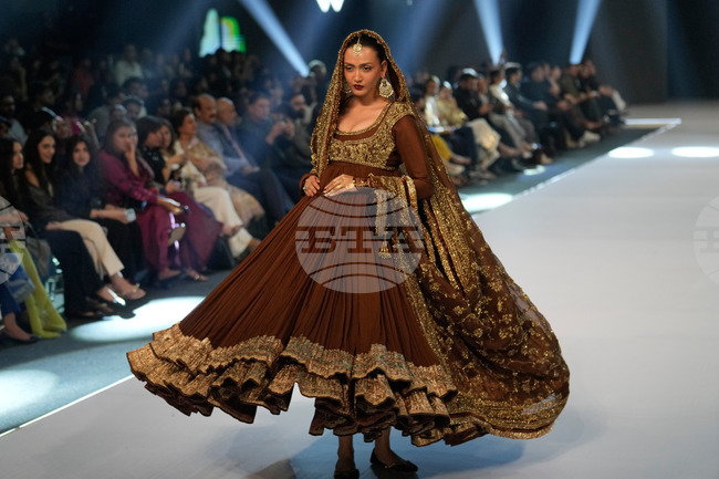 Pakistan Fashion Mihha