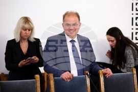 Парламент - Комисия по правни въпроси