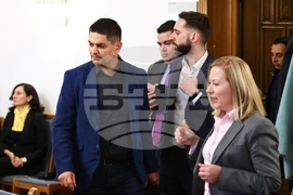 Парламент - Комисия по правни въпроси