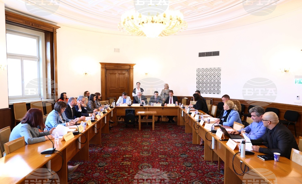 Парламент - Комисия по труда, социалната и демографската политика