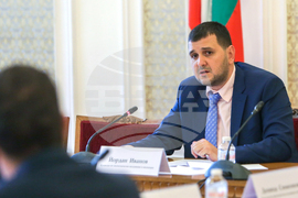 Парламент - Комисия по икономическа политика и иновации - заседание