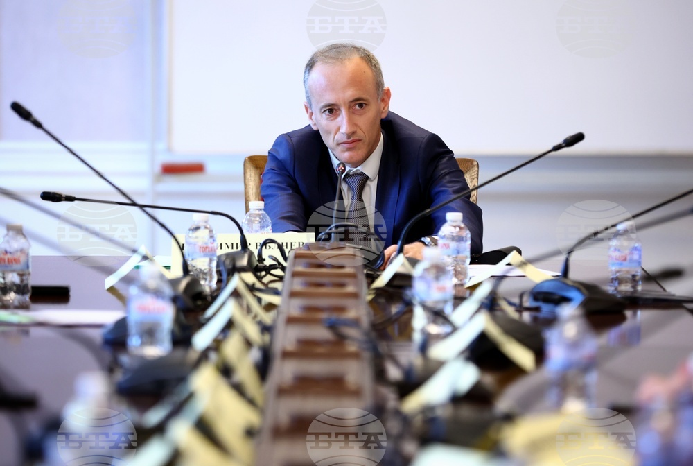Парламент - Комисия по образованието и науката