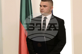Български документи за самоличност - Илияна Йотова - връчване