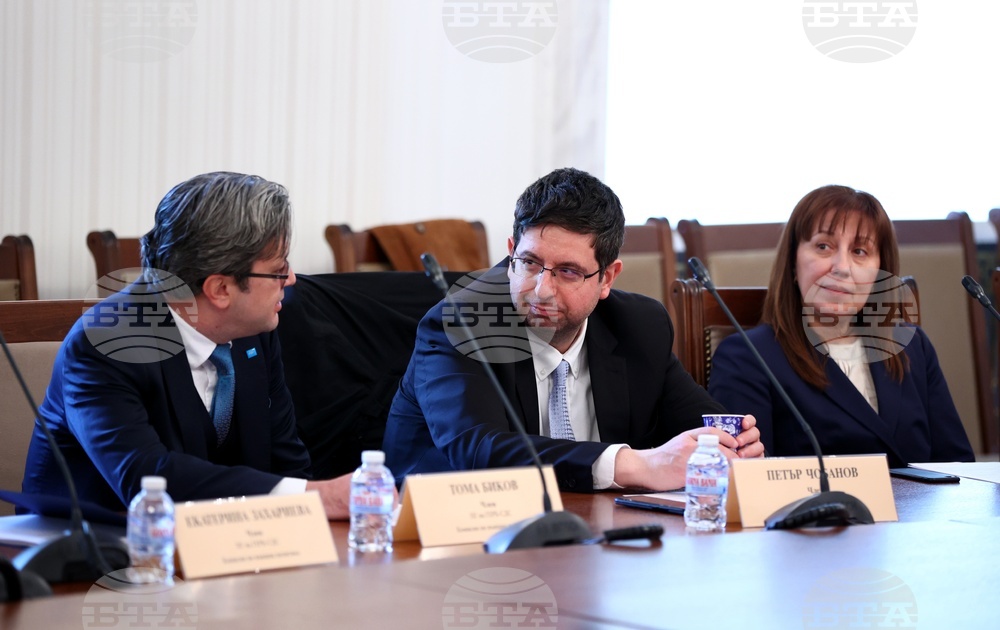 Парламент - Комисия по външна политика