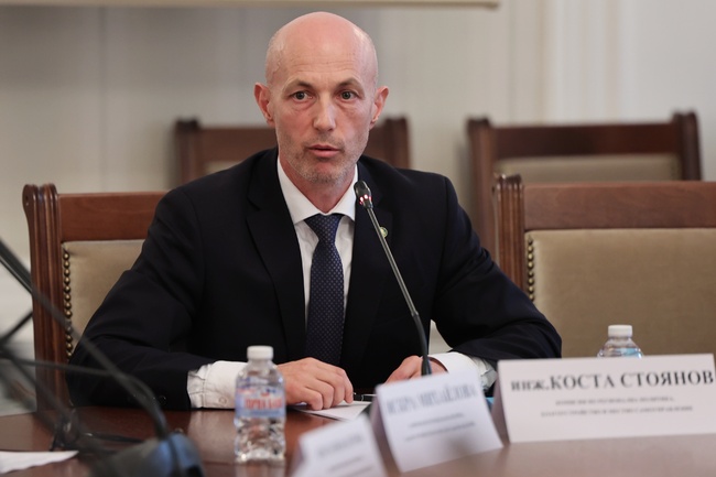 Коста Стоянов: Всички се надяваме следващата седмица да има избрани ръководства на парламентарните комисии и да започне работата им по същество