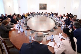 Парламент - Комисия по културата и медиите