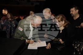 „На прага на времето“ - автобиографична книга - Кирил Маричков