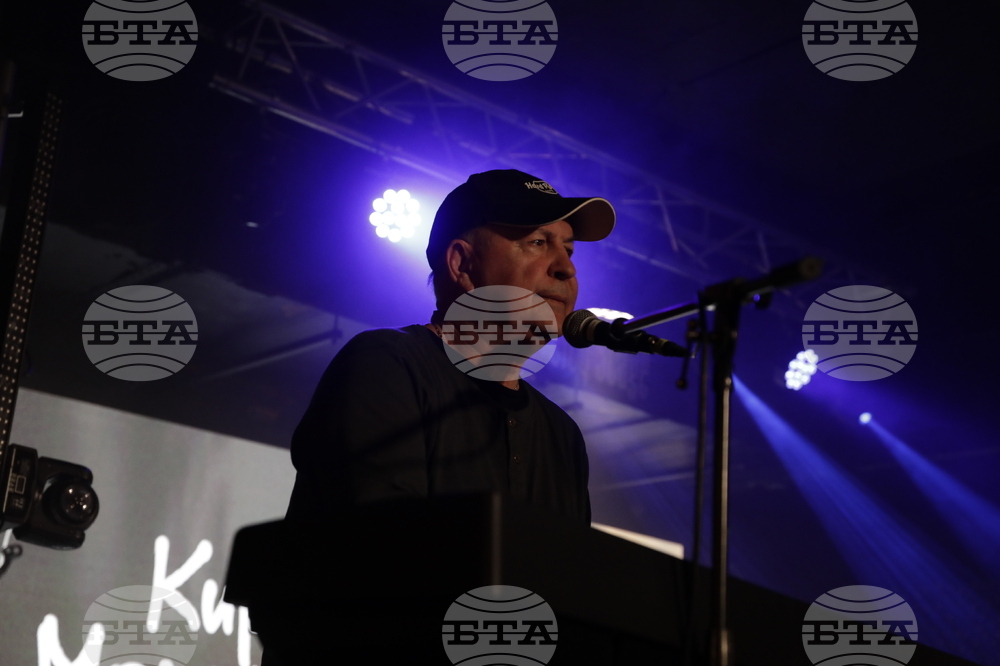 „На прага на времето“ - автобиографична книга - представяне - Валди Тотев