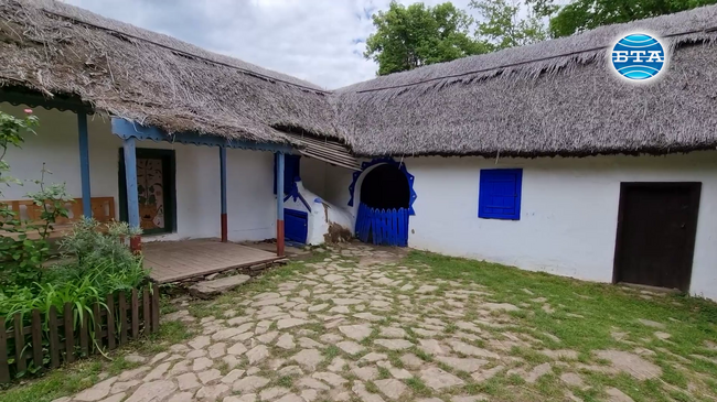 Един от най-големите етнографски комплекси на открито в света - Музеят на селото в Букурещ, стана на 87 години