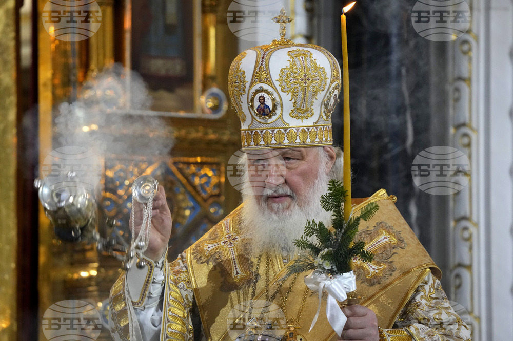 Идеолози, медии и православие са впрегнати в руската тройка, която тегли пропагандата, оправдаваща войната в Украйна