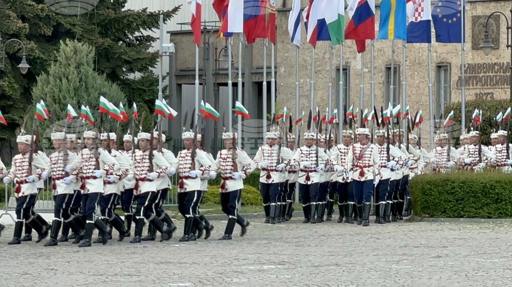 Община Сливен: За 183 г. от рождението на Хаджи Димитър - историческа възстановка и ефектен спектакъл с участието на 200 гвардейци