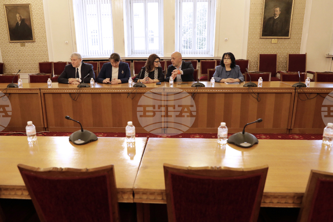 Народно събрание - ГЕРБ-СДС - ПП-ДБ - среща